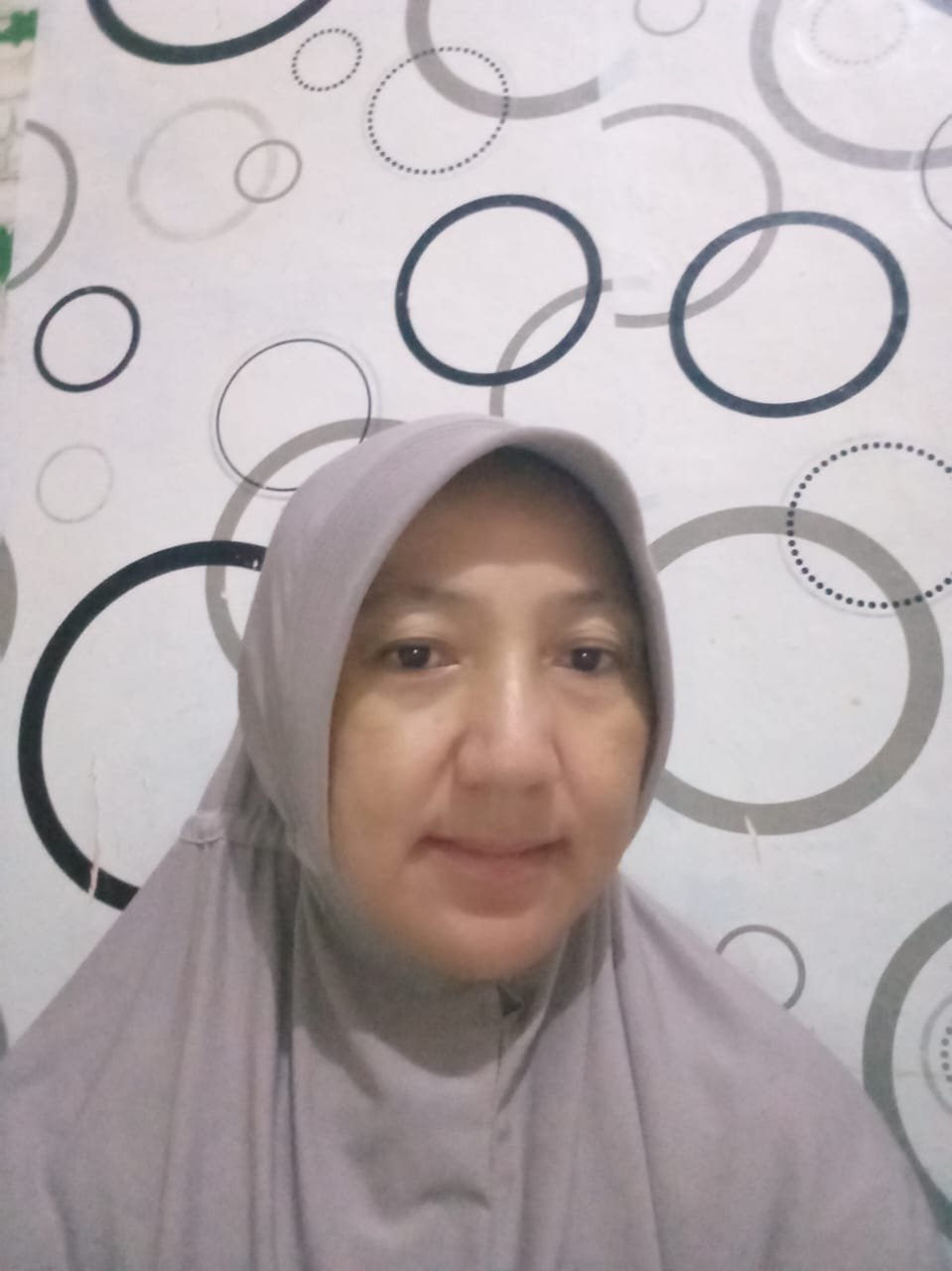 Estri Kirana, 45 tahun, Asal Lampung, Beberes momong, Pengalaman 3thn, gaji 2.4jt, lebaran bersedia inval