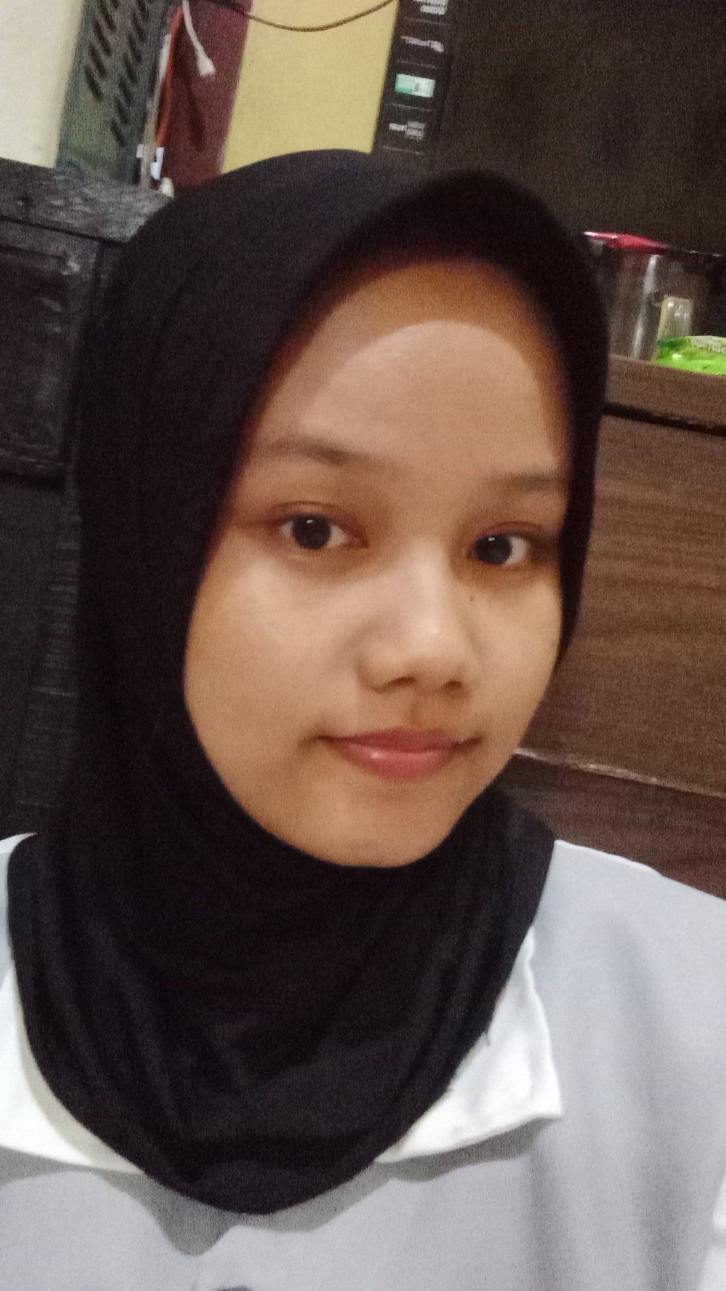 Nofita, 19 tahun, Asal Kebumen, Beberes momong, Pengalaman 1thn, Gaji 2.3jt