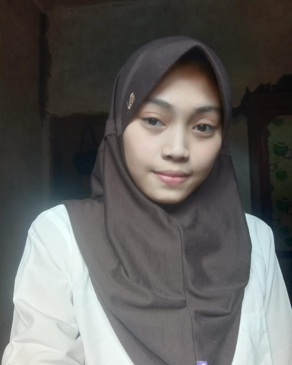 Nisrina, 19 Tahun, Asal Lebak, Beberes momong, Pengalaman 1thn 3bln, Gaji 2.3jt
